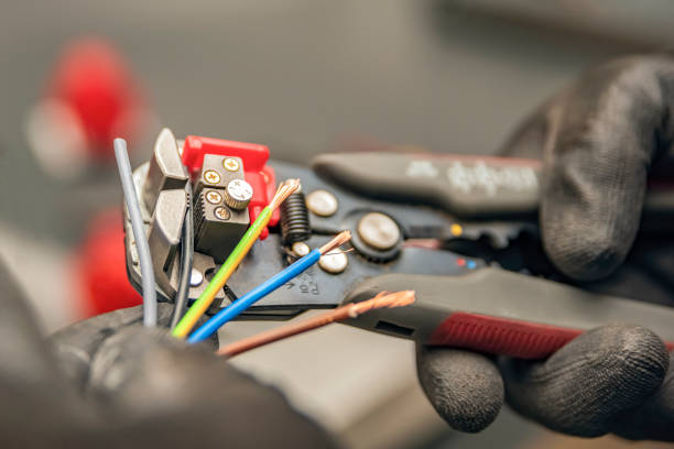 Best Affordable Emergency Electrician  in Uniontown, PA